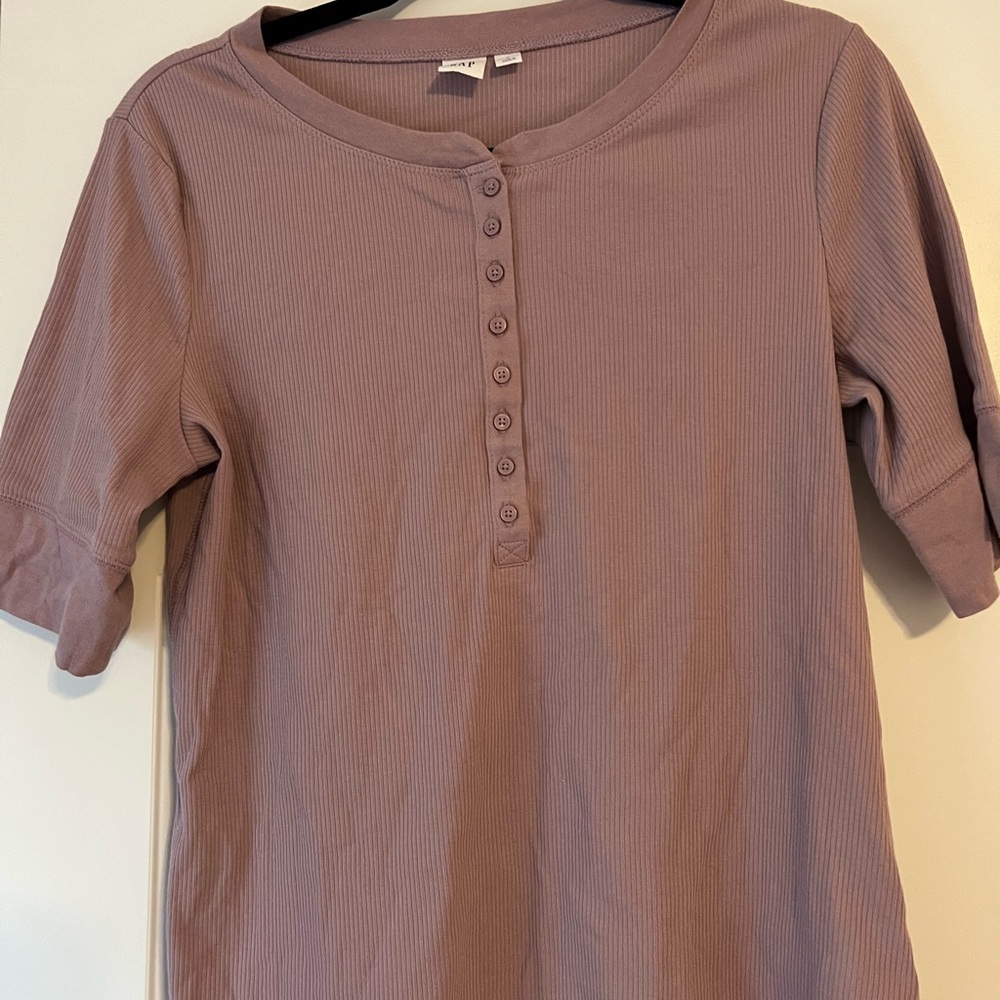 GAP Ash Purple Button-Up Top